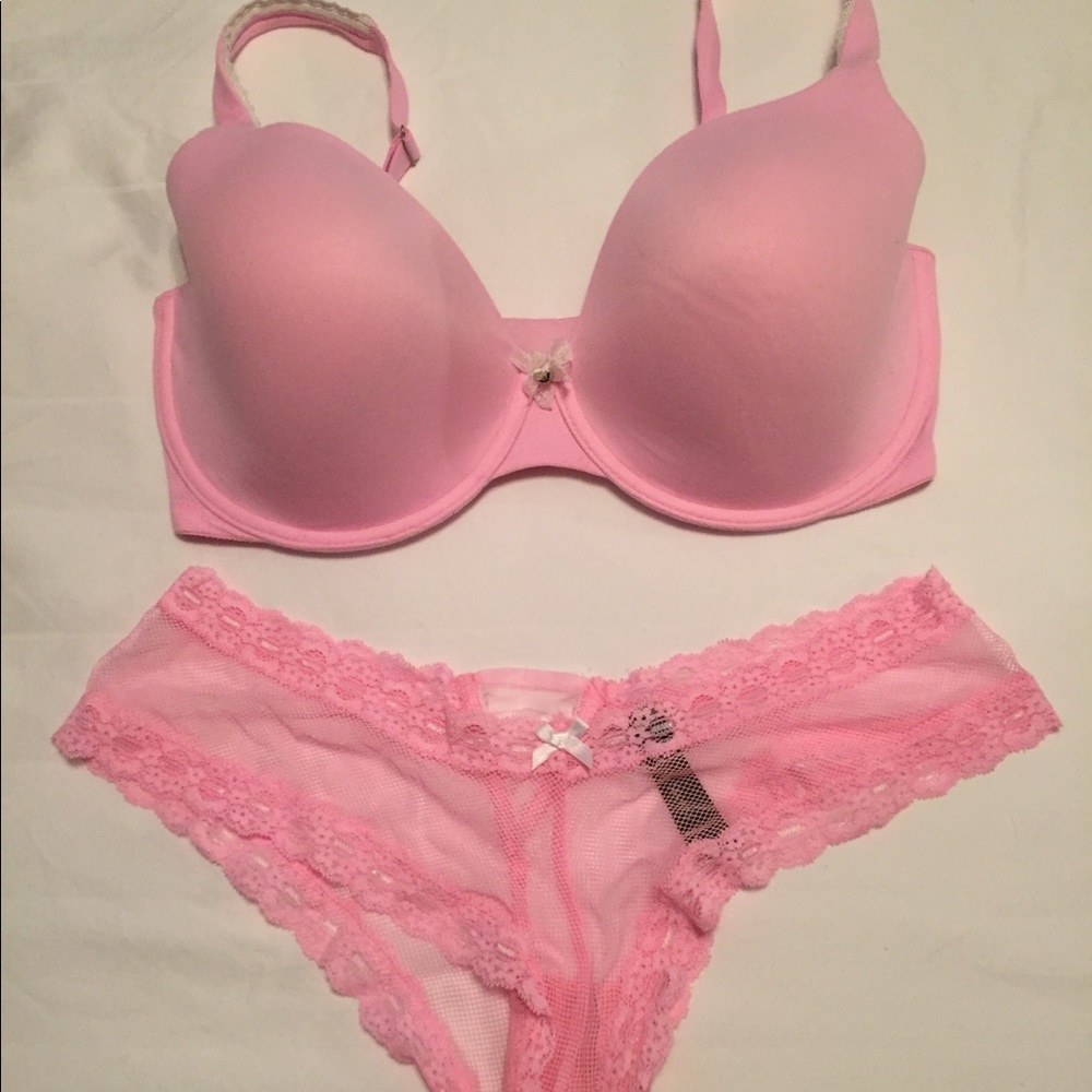 2 EUC Victoria Secret Perfect Coverage bras
